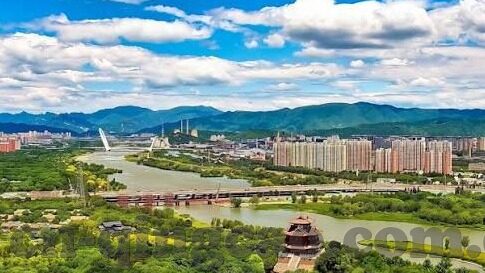 国产精品久久久av麻豆-国产精品影视新篇章，麻豆的精粹与展望